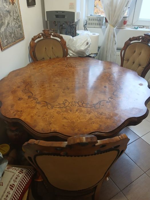 Mobila lux din lemn masiv de cireș