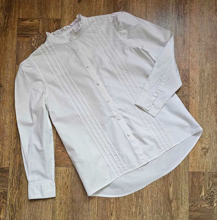 Фирменная блузка в школу. На 11-12лет.