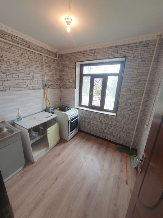 Квартира сотилади Фарғона  қиргули Дружбада прокуратура олдида