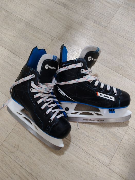 Продам коньки для мальчика