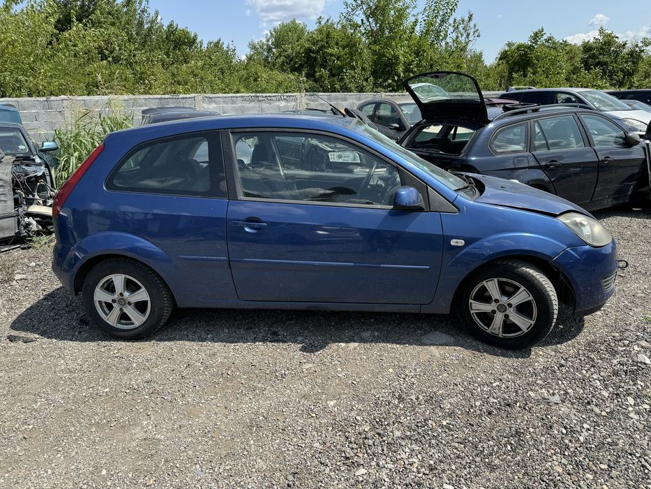 Форд фиеста 1.4 дизел 2008 Г смао на части