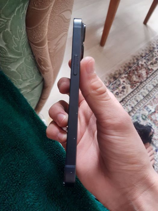 продам айфон 14 256