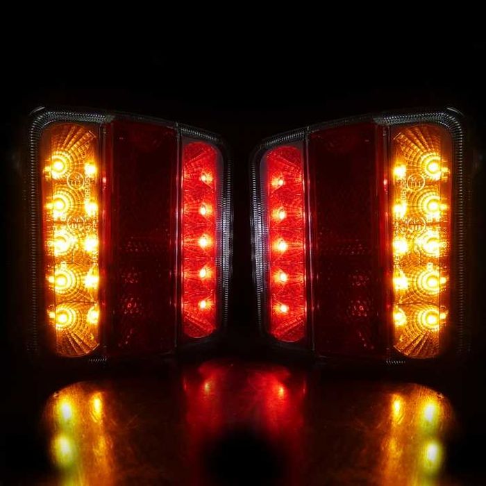 Комплект 2 броя LED стопове 10 см 12V-24V за камион ремарке бус