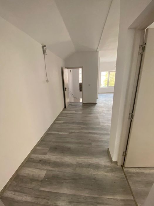 Cladire de tip spațiu comercial de închiriat. ULTRACENTRAL - Hațeg