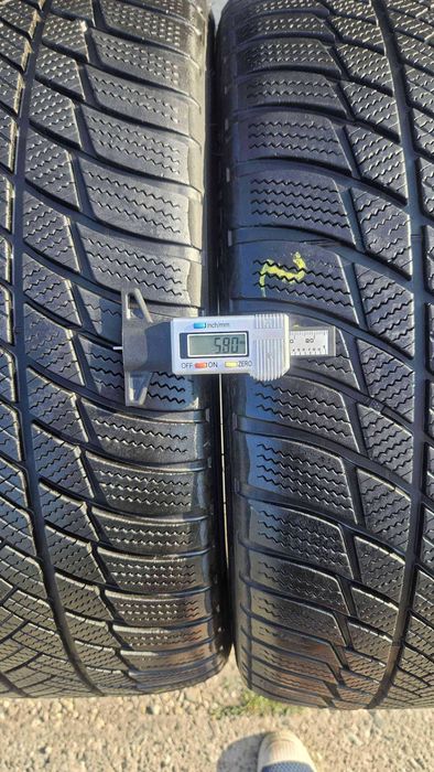 255/40 R20 • Iarna • Bridgestone Blizzak LM001 MO S 101V | 2 buc | DOT 2022 | Pret/buc