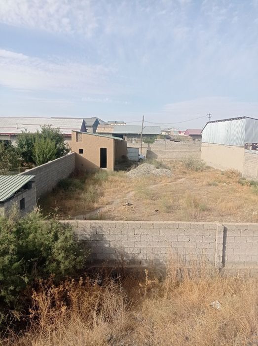 Участка сотилади