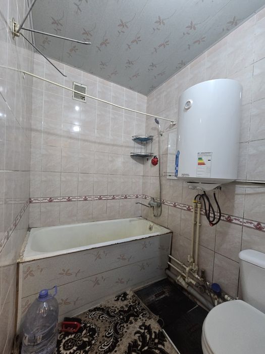 Zudlik bilan frunze massifda 2 chi etaj 2 xonali kvartira  sotiladi