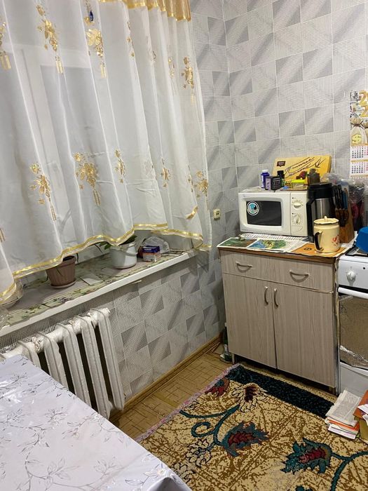 Продам квартиру  3