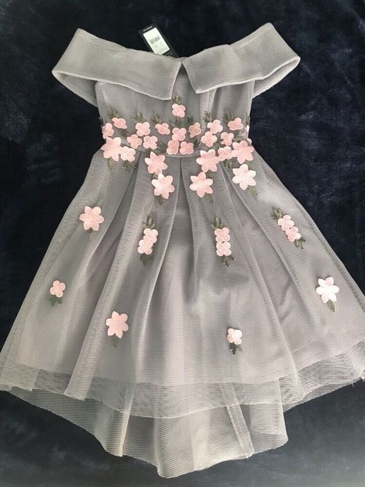 rochita Asos impecabila