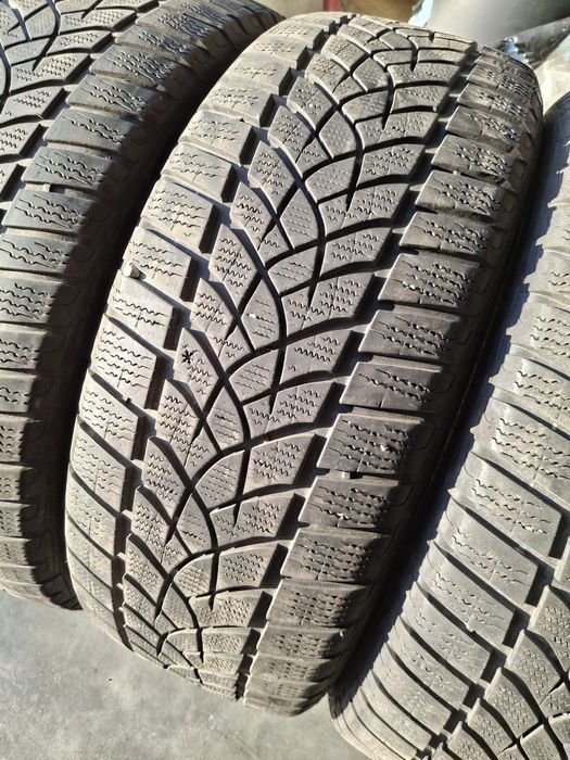 2 Anvelope M+S 235 50 r19 Goodyear