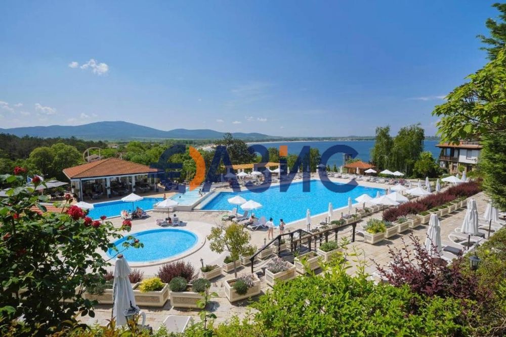 Продава се Тристаен апартамент в Созопол - 97 кв.м за 1598 €/кв.м - Снимка #14