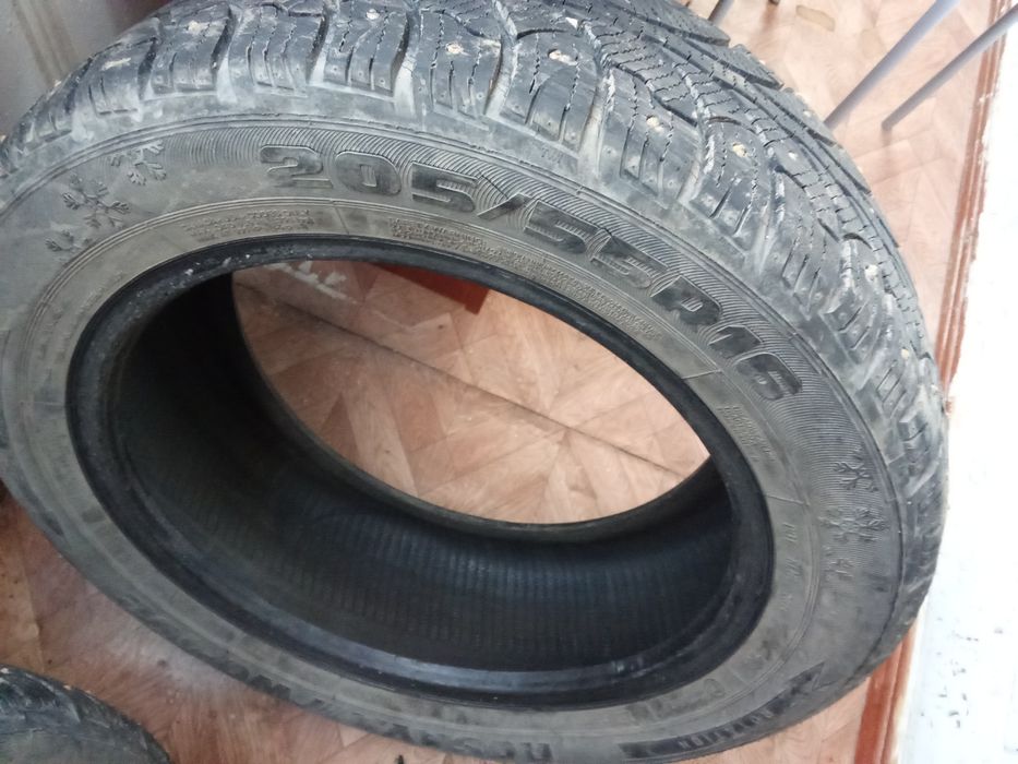 Автомобильные покрышки