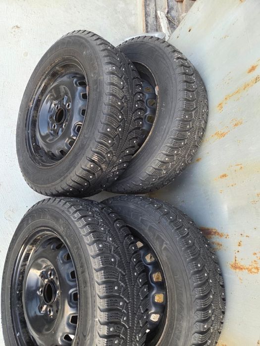 Продам шины с дисками