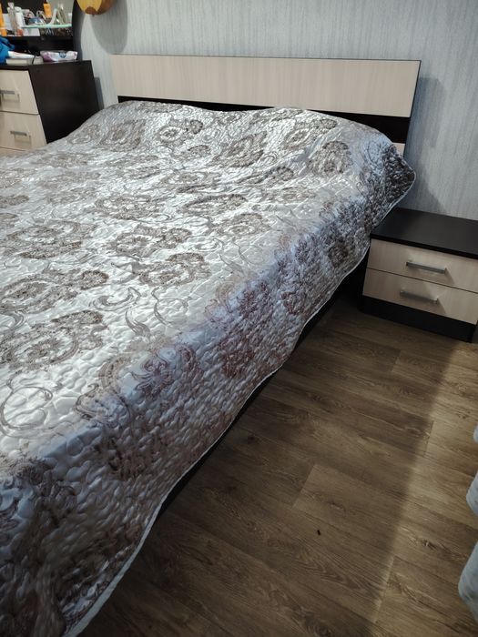 Продам спальни гарнитур
