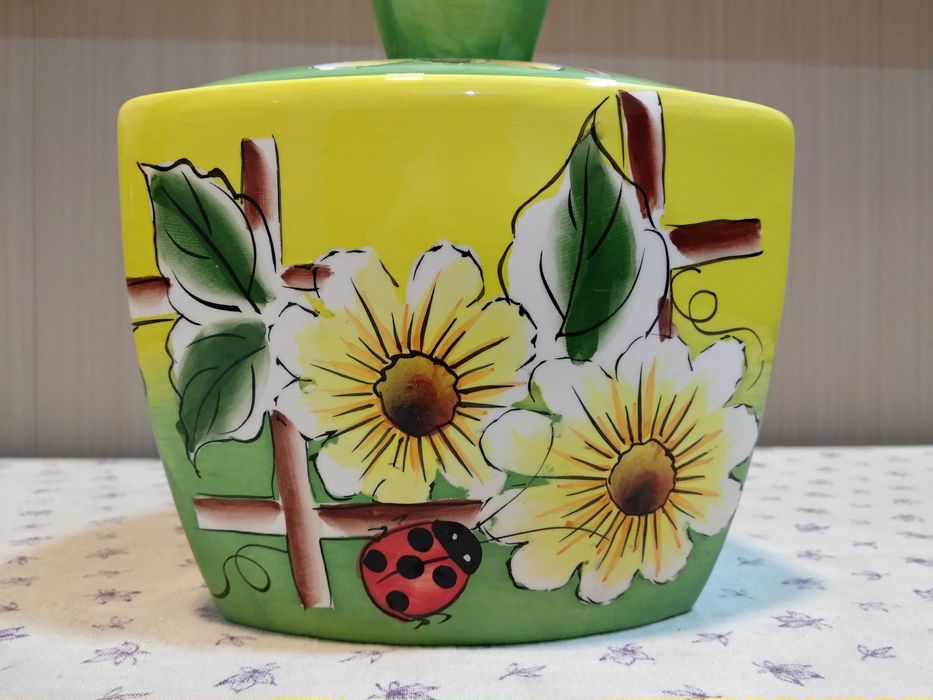 Сахарница, декоративная.