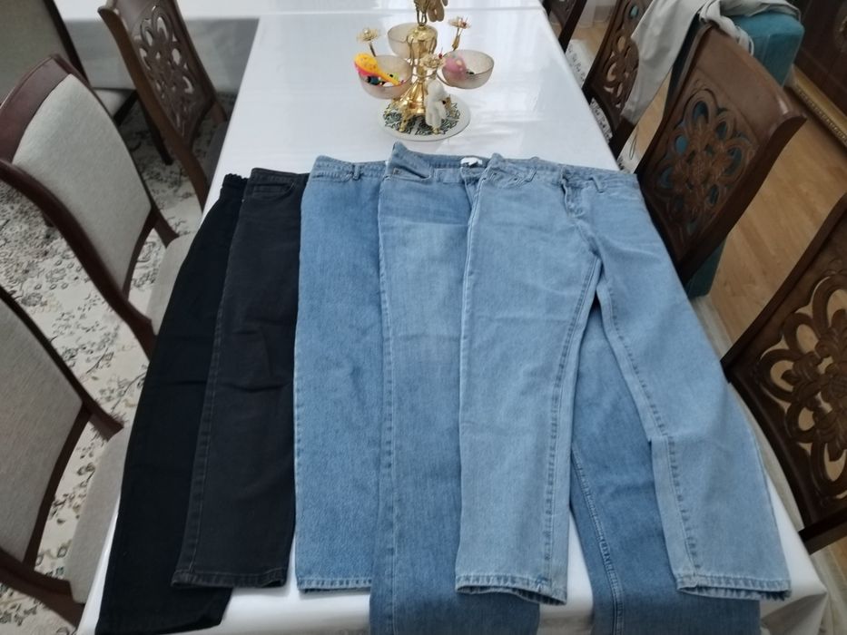 Продаю джинсы и сарафан