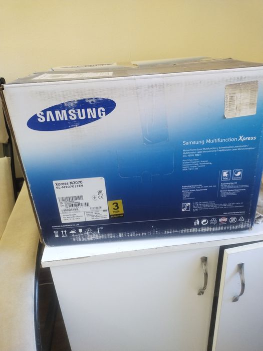 Samsung Xpress M2070 modeldagi printer sotiladi.