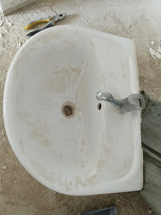 Раковина даром берем