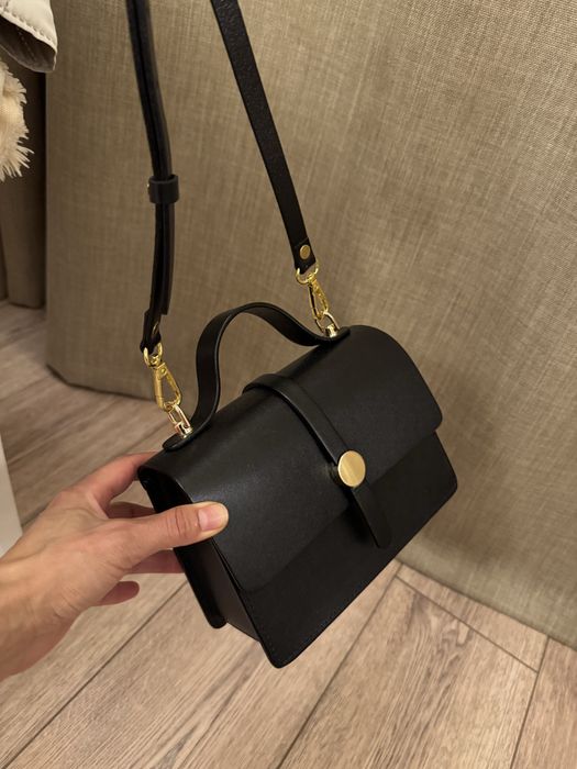 Маленькая дамская сумочка