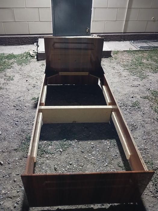 продам Две кровати