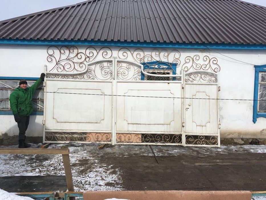 Продам Ворота 220тыс, железо крепкое