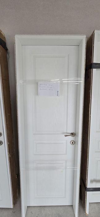 Интериорни врати