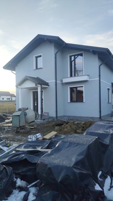 Casa de vanzare la cheie catamaresti deal