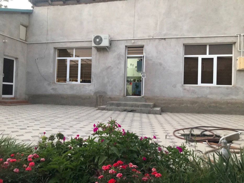 Уй сотилади.ховли 6 сотих 6 хона