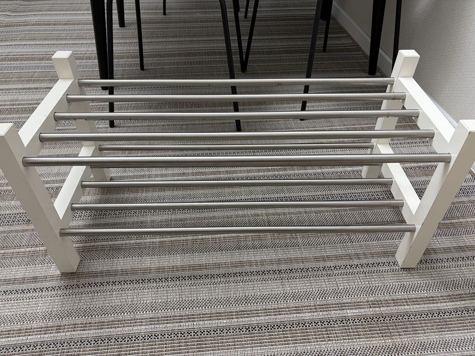 Продам обувница икеа