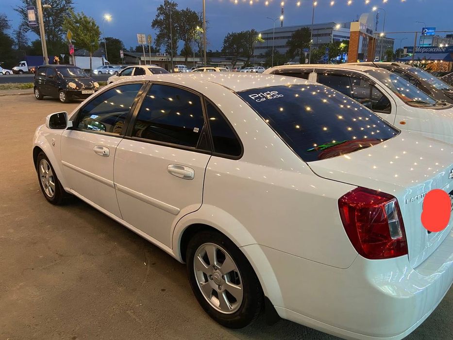 Срочно. Продается Chevrolet Lacetti/Gentra 3 позиция