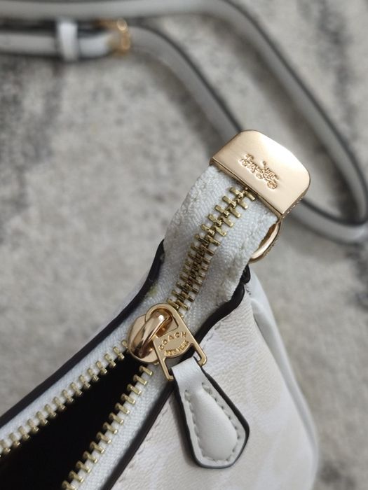 Poseta Coach + Ochelari Prada de soare