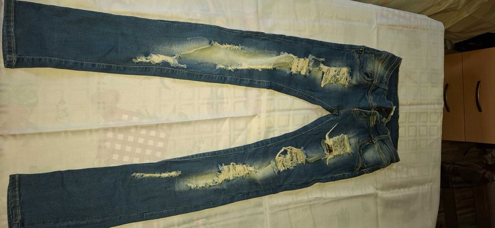 Женски рязани дънки