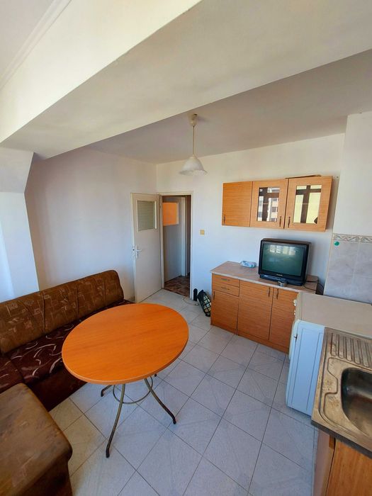 Дава се под наем Двустаен апартамент в Бургас, Меден рудник - зона А - 67 кв.м за 163.2 € - Снимка #1