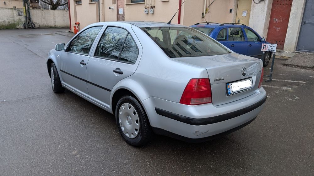 Volkswagen BORA 2004  de vinzare