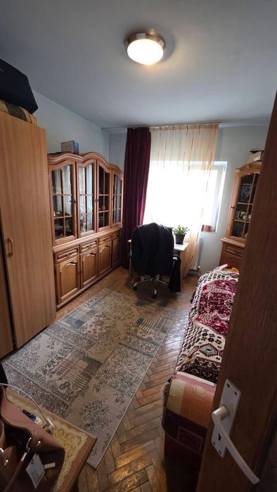 PF  Vand Apartament 3 camere Pb+ beci  etaj 2 zona Ramada