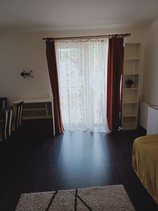 Închiriez apartament  1 camera Florești
