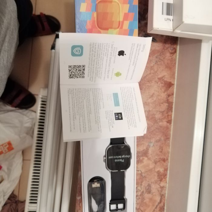 Vand brățări și ceasuri inteligente diverse modele