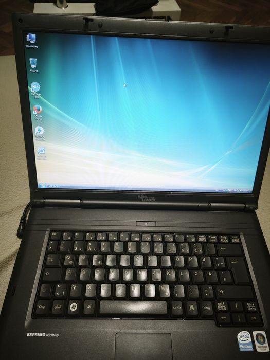 продавам лаптоп fujitsu siemens за работа