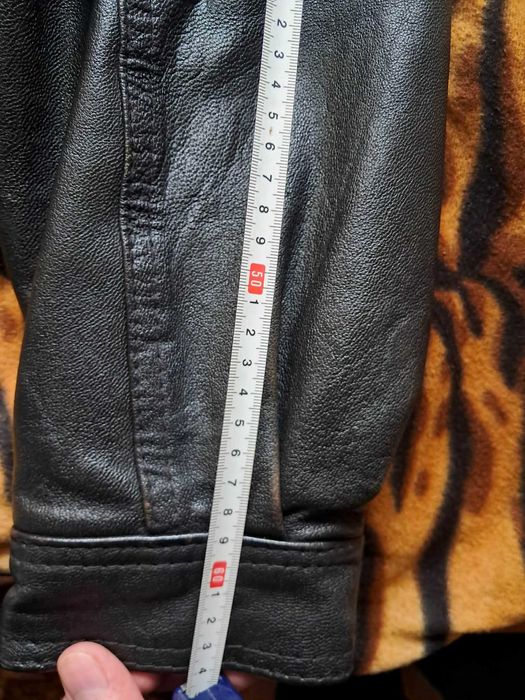 Продавам мъжка шуба естествена кожа номер 58