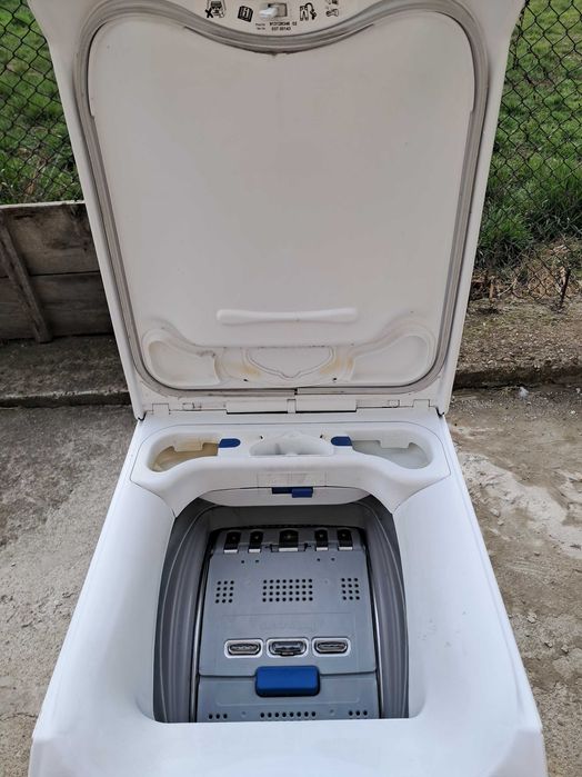 Продавам пералня Electrolux