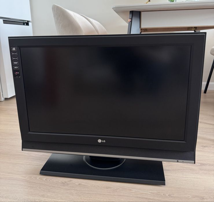 Продам телевизор LG