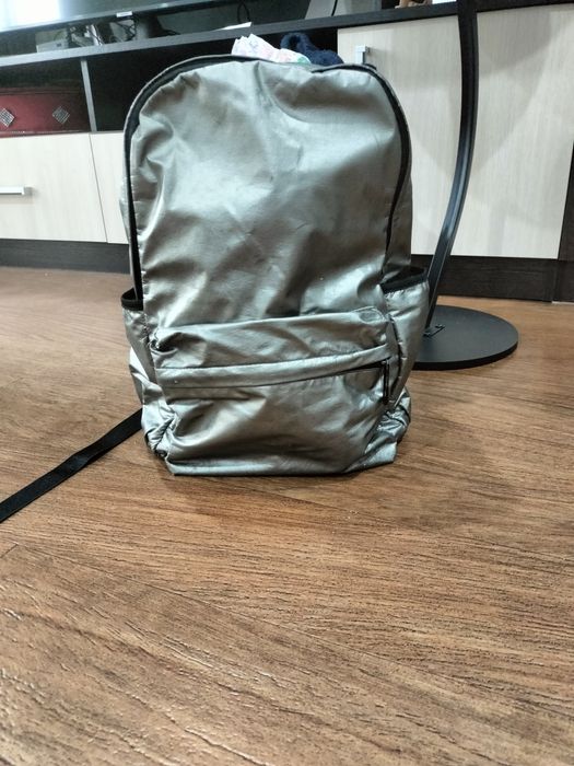 Продам школьные рюкзаки