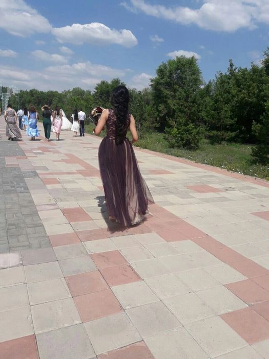 Платье вечернее