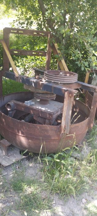 Шлакаблок куеадиган станок сотилади срочно