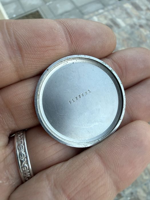 Ceas vechi mecanic  helvetia