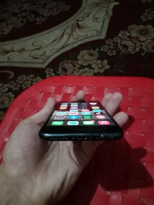 iPhone 7 holati idial