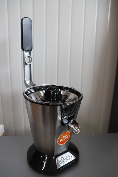 Ufesa EX4950 Сокоизстисквачка,преса за цитруси 600W, с ЛИПСА