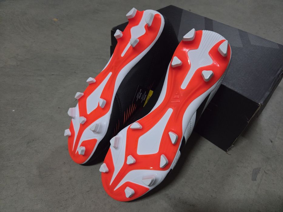 Футбольные бутсы ADIDAS