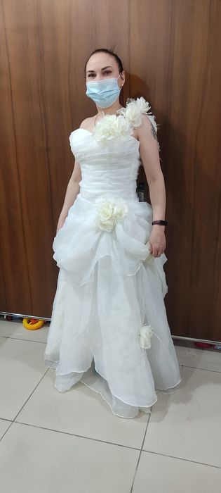 Свадебные платья