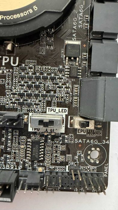 Дъно ASUS Z97-A + Процесор Intel I7 4790 Turbo Boost 4Ghz